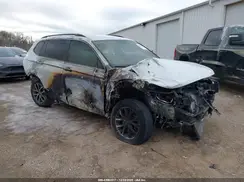 3VV3B7AX1JM078377 2018 VOLKSWAGEN TIGUAN