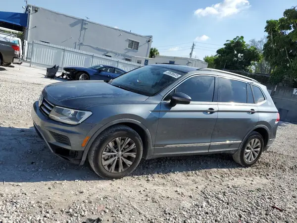 3VV3B7AX1JM082512 2018 VOLKSWAGEN TIGUAN - Image 1