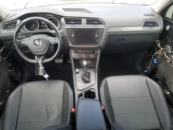 3VV3B7AX1JM086706 2018 VOLKSWAGEN TIGUAN - Image 8