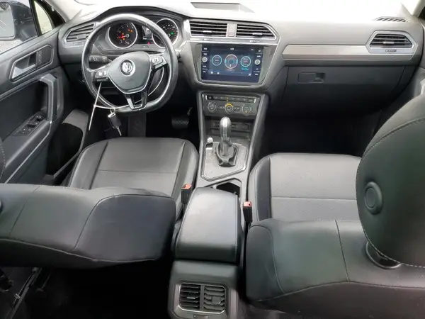 3VV3B7AX1JM101916 2018 VOLKSWAGEN TIGUAN - Image 8