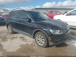 3VV3B7AX1JM105738 2018 VOLKSWAGEN TIGUAN