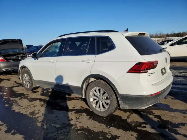 3VV3B7AX1JM125181 2018 VOLKSWAGEN TIGUAN - Image 2