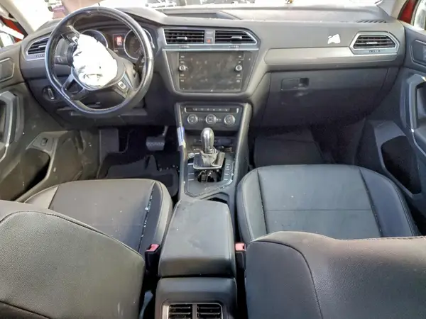 3VV3B7AX1JM127335 2018 VOLKSWAGEN TIGUAN - Image 8