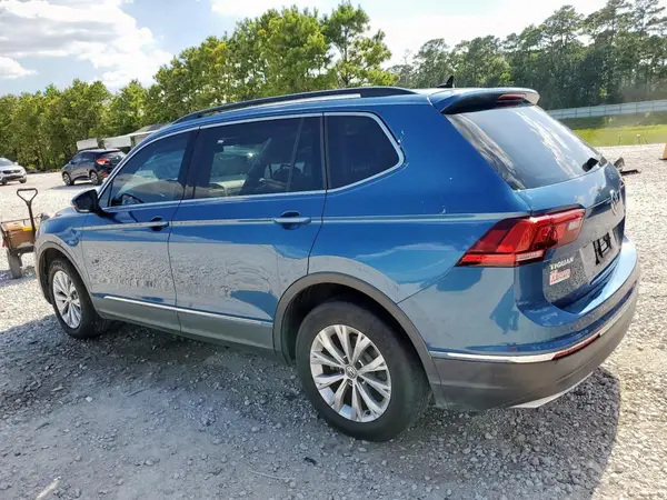 3VV3B7AX1JM163431 2018 VOLKSWAGEN TIGUAN - Image 2