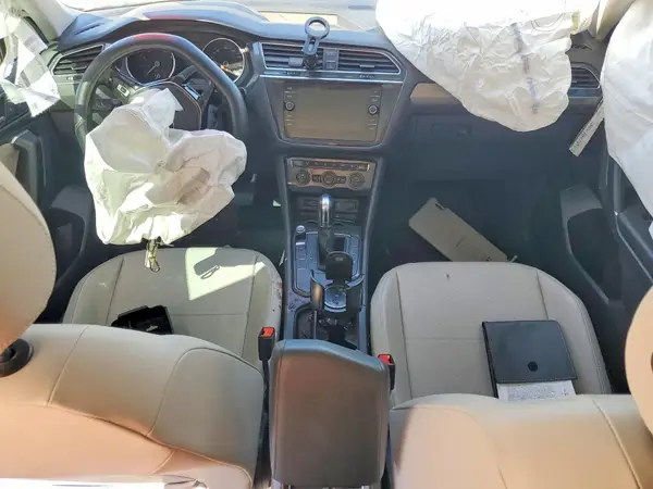 3VV3B7AX1JM169410 2018 VOLKSWAGEN TIGUAN - Image 8