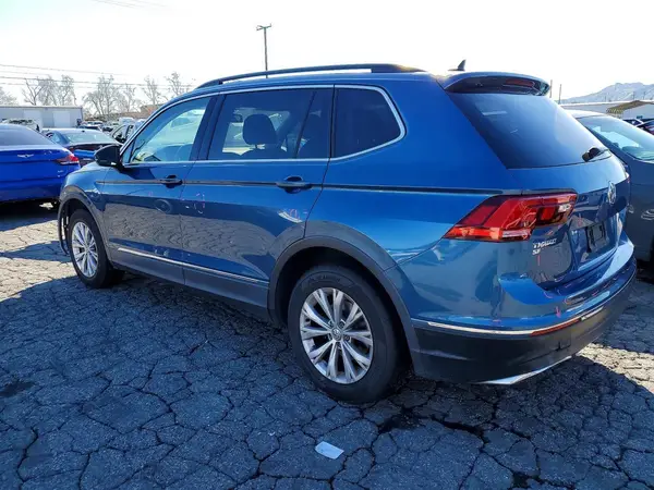 3VV3B7AX1JM176681 2018 VOLKSWAGEN TIGUAN - Image 2