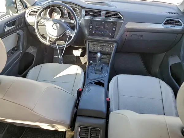 3VV3B7AX1JM183100 2018 VOLKSWAGEN TIGUAN - Image 8