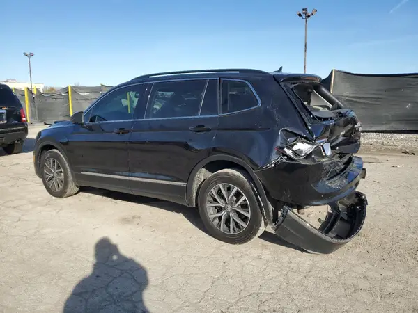 3VV3B7AX1JM194212 2018 VOLKSWAGEN TIGUAN - Image 2