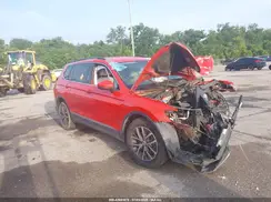 3VV3B7AX1JM208075 2018 VOLKSWAGEN TIGUAN