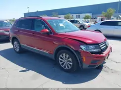 3VV3B7AX1JM214734 2018 VOLKSWAGEN TIGUAN