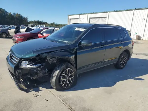 3VV3B7AX1KM108012 2019 VOLKSWAGEN TIGUAN - Image 1
