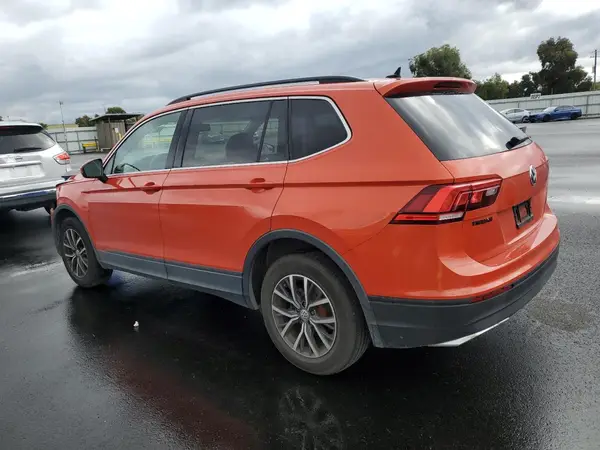 3VV3B7AX1KM128681 2019 VOLKSWAGEN TIGUAN - Image 2