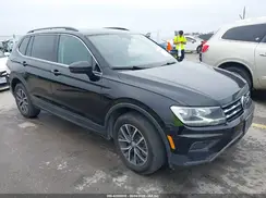 3VV3B7AX1KM183891 2019 VOLKSWAGEN TIGUAN