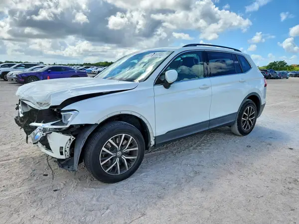 3VV3B7AX1KM190114 2019 VOLKSWAGEN TIGUAN - Image 1