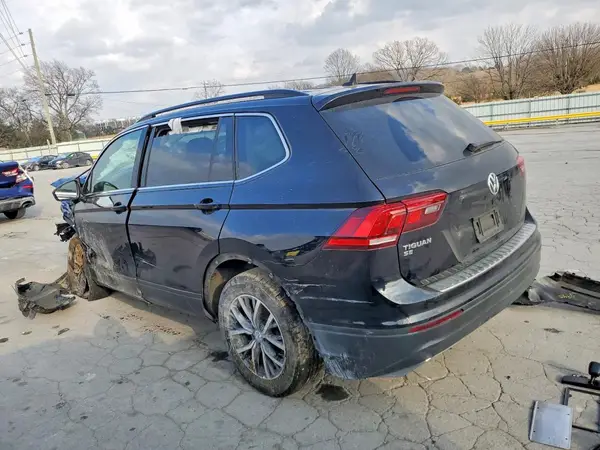 3VV3B7AX1KM193143 2019 VOLKSWAGEN TIGUAN - Image 2