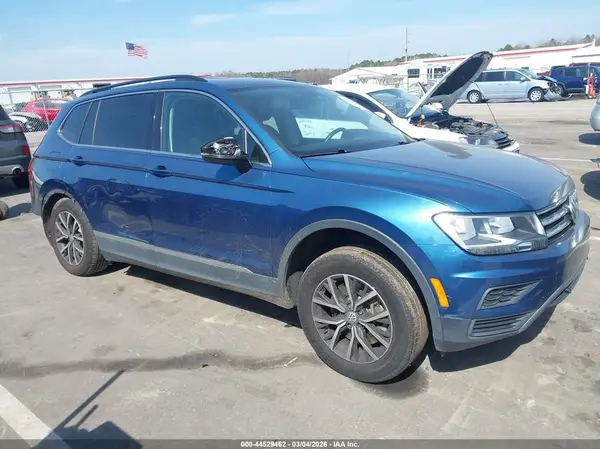 3VV3B7AX1LM006260 2020 VOLKSWAGEN TIGUAN - Image 1