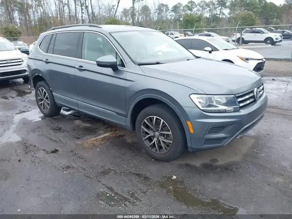 3VV3B7AX1LM073182 2020 VOLKSWAGEN TIGUAN - Image 1