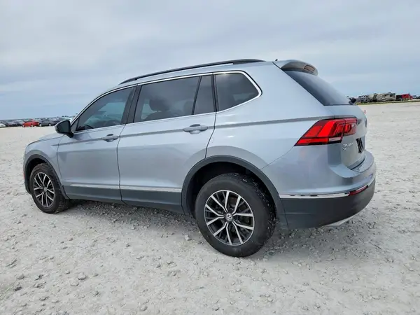 3VV3B7AX1LM075157 2020 VOLKSWAGEN TIGUAN - Image 2