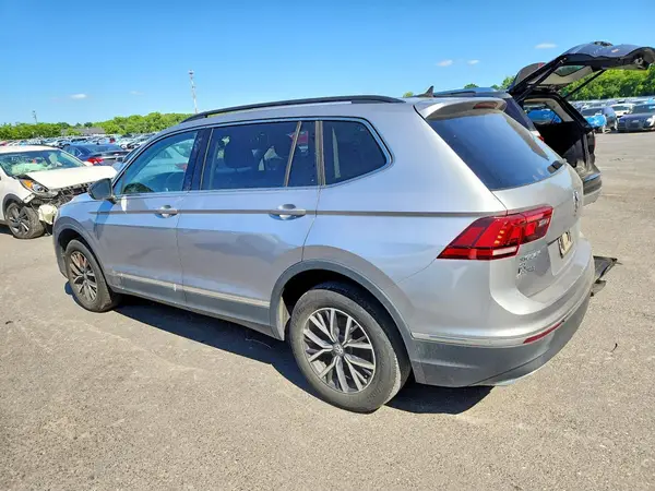 3VV3B7AX1LM075885 2020 VOLKSWAGEN TIGUAN - Image 2