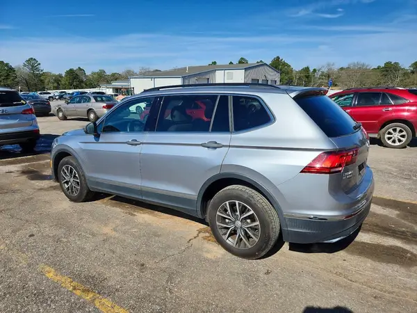 3VV3B7AX1LM078009 2020 VOLKSWAGEN TIGUAN - Image 2