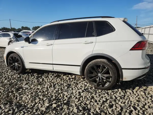 3VV3B7AX1LM118928 2020 VOLKSWAGEN TIGUAN - Image 2