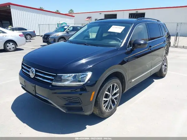 3VV3B7AX1LM158247 2020 VOLKSWAGEN TIGUAN - Image 2