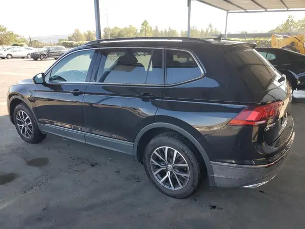 3VV3B7AX1LM172018 2020 VOLKSWAGEN TIGUAN - Image 2