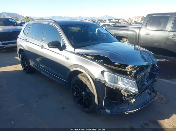 3VV3B7AX1MM011542 2021 VOLKSWAGEN TIGUAN - Image 1