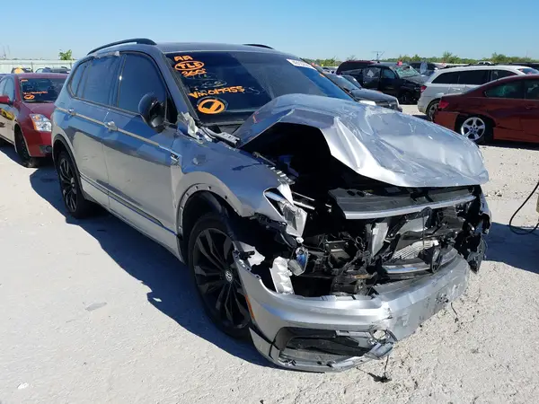 3VV3B7AX1MM017955 2021 VOLKSWAGEN TIGUAN - Image 1