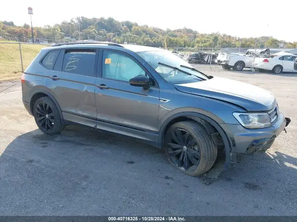 3VV3B7AX1MM021035 2021 VOLKSWAGEN TIGUAN - Image 1