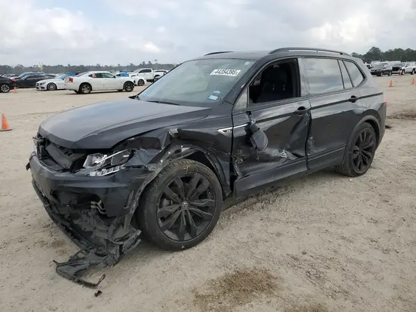 3VV3B7AX1MM065696 2021 VOLKSWAGEN TIGUAN - Image 1