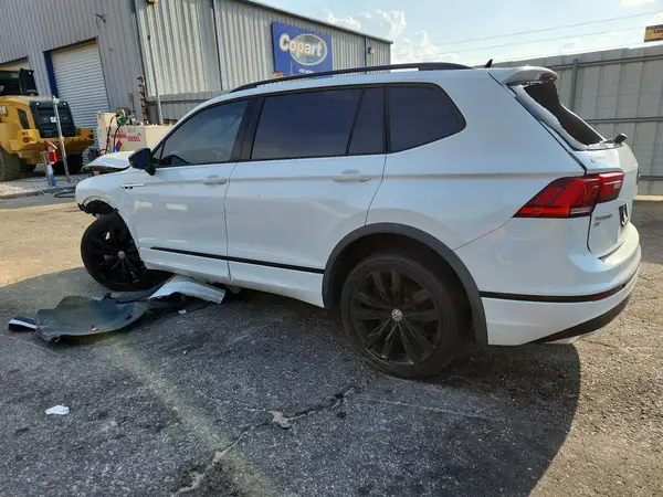 3VV3B7AX1MM084975 2021 VOLKSWAGEN TIGUAN - Image 2
