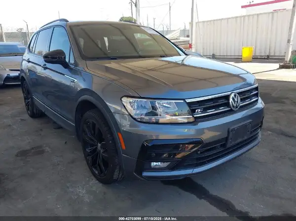 3VV3B7AX1MM097600 2021 VOLKSWAGEN TIGUAN - Image 1