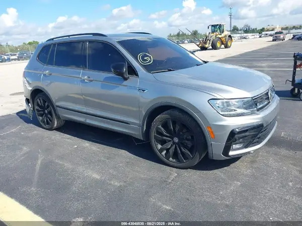 3VV3B7AX1MM119434 2021 VOLKSWAGEN TIGUAN - Image 1