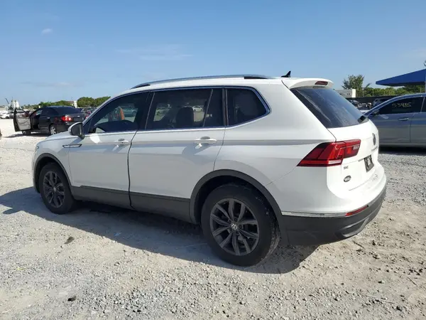 3VV3B7AX1NM039276 2022 VOLKSWAGEN TIGUAN - Image 2