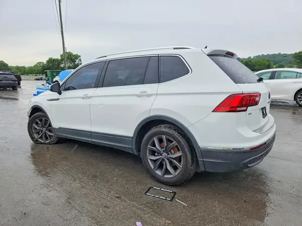 3VV3B7AX1NM045076 2022 VOLKSWAGEN TIGUAN - Image 2