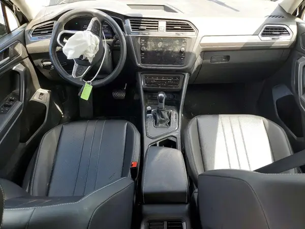 3VV3B7AX1NM062718 2022 VOLKSWAGEN TIGUAN - Image 8