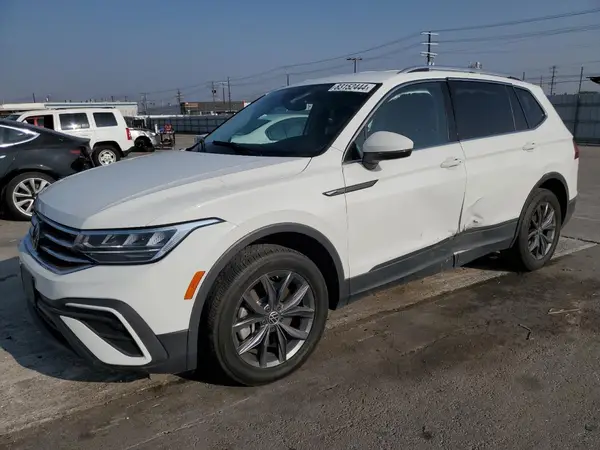 3VV3B7AX1NM094438 2022 VOLKSWAGEN TIGUAN - Image 1