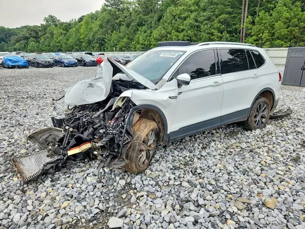 3VV3B7AX1NM100156 2022 VOLKSWAGEN TIGUAN - Image 1