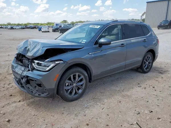 3VV3B7AX1NM118480 2022 VOLKSWAGEN TIGUAN - Image 1