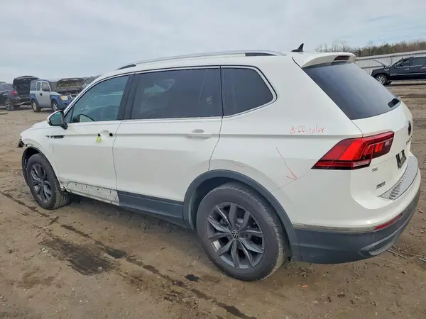 3VV3B7AX1PM115680 2023 VOLKSWAGEN TIGUAN - Image 2