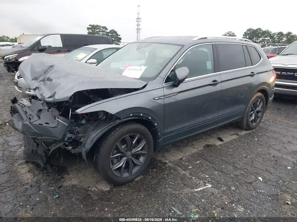3VV3B7AX1PM123679 2023 VOLKSWAGEN TIGUAN - Image 2