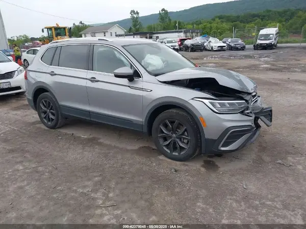 3VV3B7AX1PM137324 2023 VOLKSWAGEN TIGUAN - Image 1