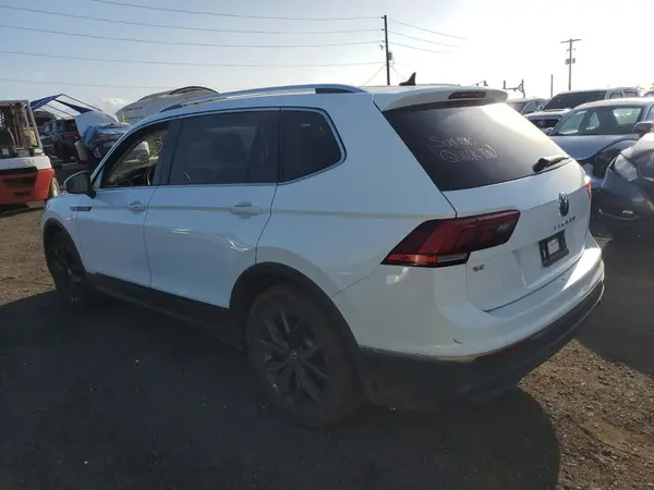 3VV3B7AX1RM043558 2024 VOLKSWAGEN TIGUAN - Image 2