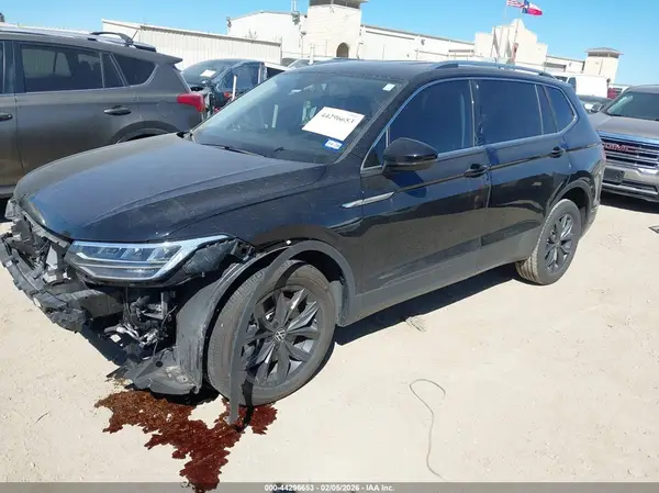 3VV3B7AX1RM072168 2024 VOLKSWAGEN TIGUAN - Image 2