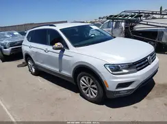 3VV3B7AX2JM002103 2018 VOLKSWAGEN TIGUAN