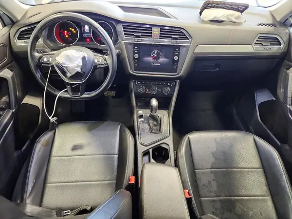 3VV3B7AX2JM005518 2018 VOLKSWAGEN TIGUAN - Image 8