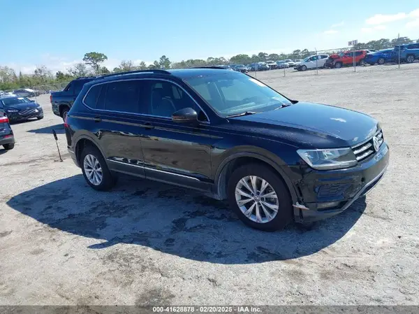 3VV3B7AX2JM006894 2018 VOLKSWAGEN TIGUAN - Image 1