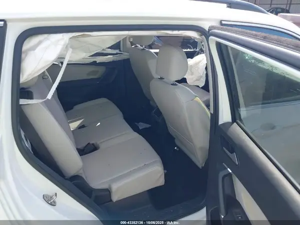 3VV3B7AX2JM007771 2018 VOLKSWAGEN TIGUAN - Image 8