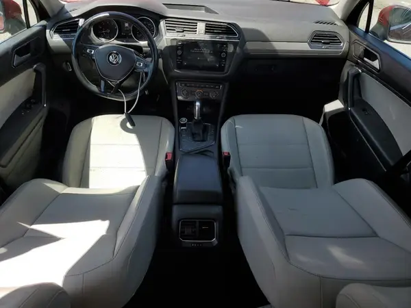 3VV3B7AX2JM009018 2018 VOLKSWAGEN TIGUAN - Image 8